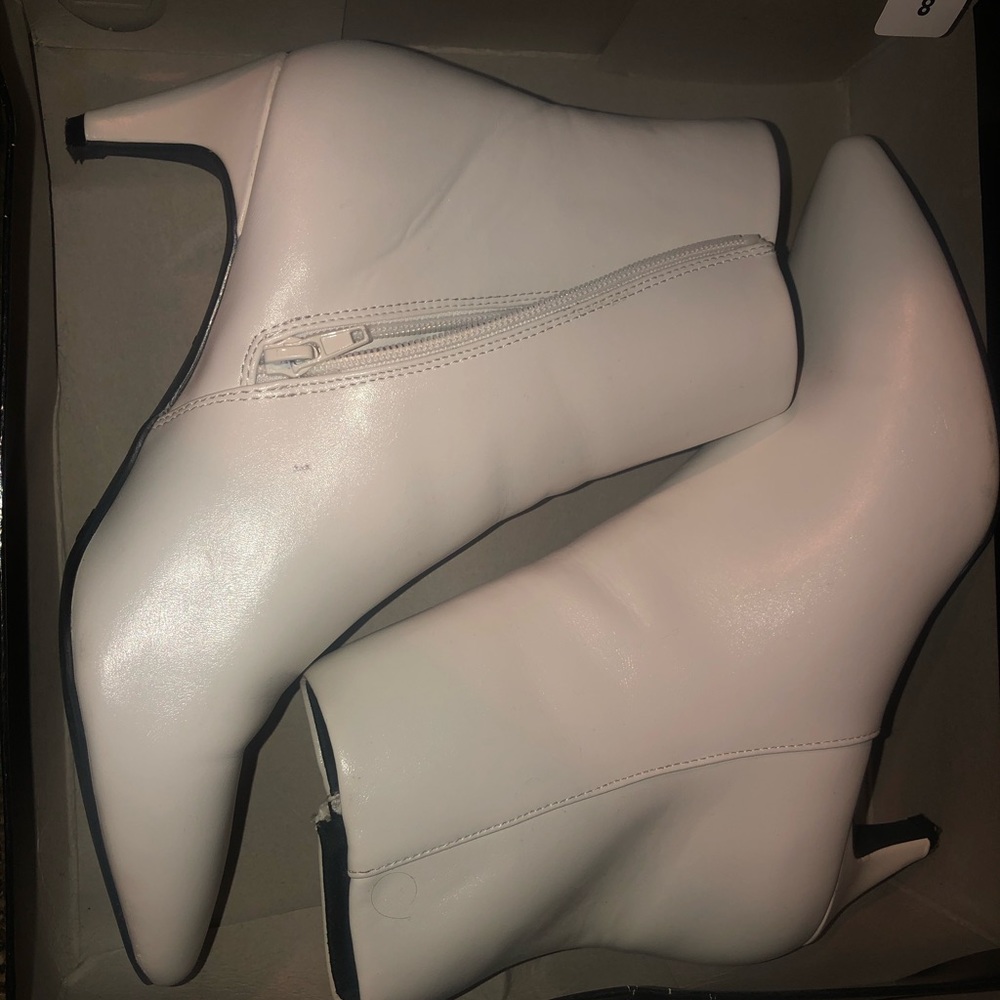 Women’s shoes
